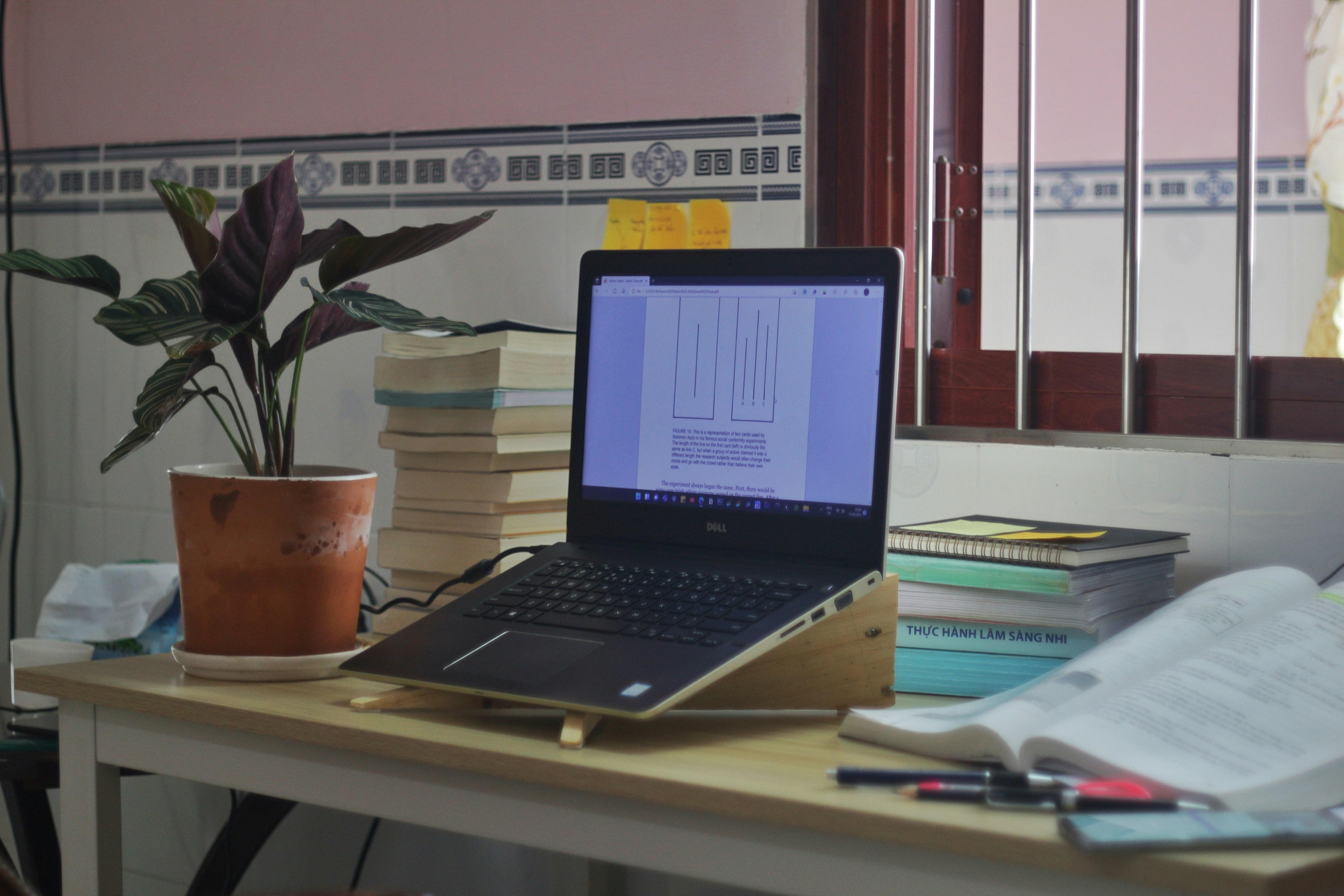 Harvard vs APA vs MLA: Key Differences, Real Examples, and Common Mistakes (2026)